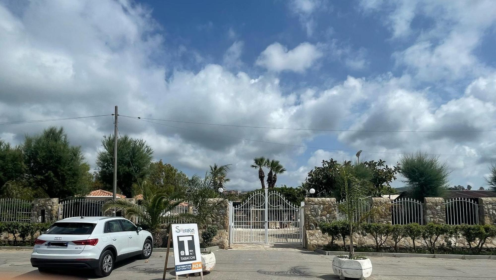 Aparthotel Soleada Club Campofelice Di Roccella Exterior foto